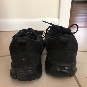 ASICS Women's Contend Size 9.5